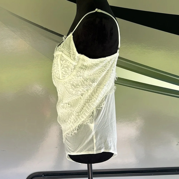 Promesa Women’s White Lace Underwire & Mesh Bodysuit Size Large NWT - Picture 3 of 9